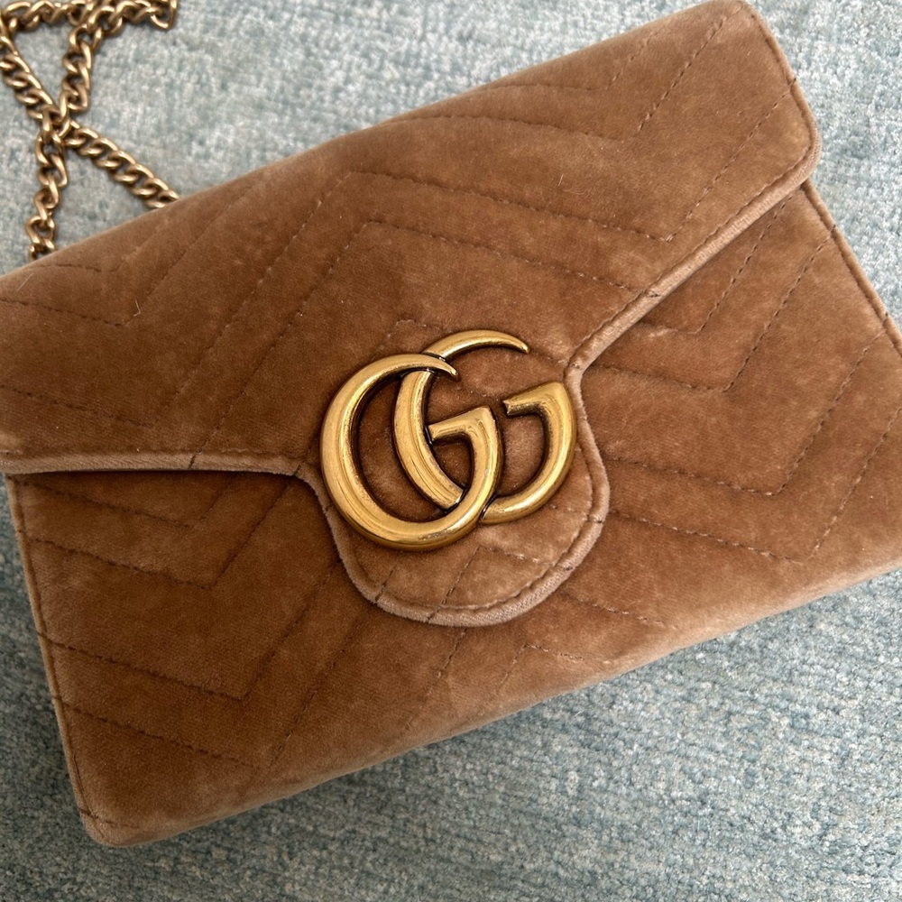 Gucci Marmont velvet shoulder bag / WOC